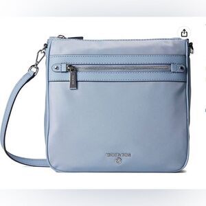 Micheal Kors Womens Jet Set Charm Blue Crossbody EUC